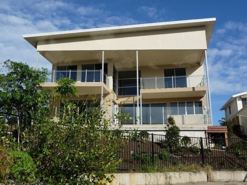 46 Coomera Court, Helensvale QLD 4212