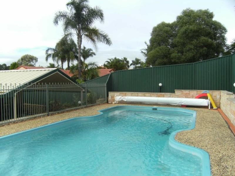 54 Clubhouse Drive, Arundel QLD 4214