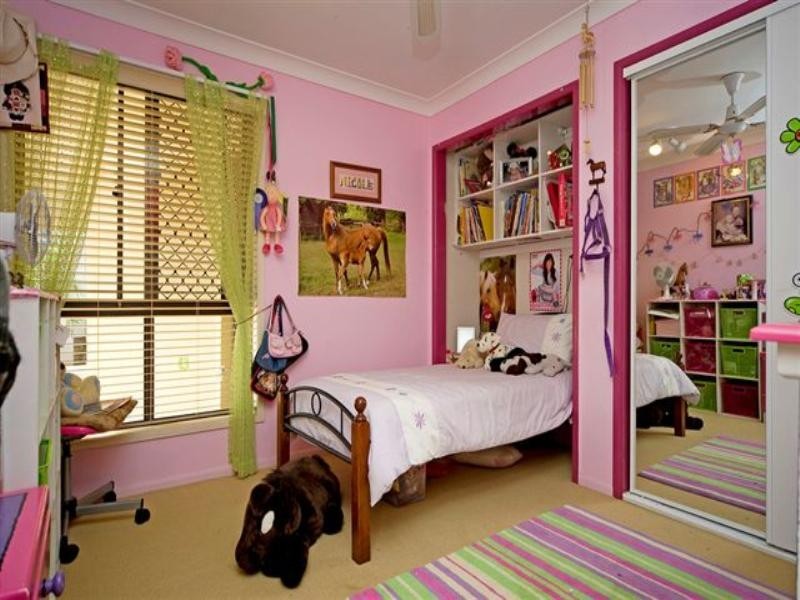 31 Warrego Way, Helensvale QLD 4212