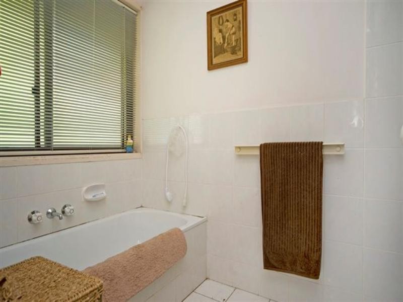 31 Warrego Way, Helensvale QLD 4212