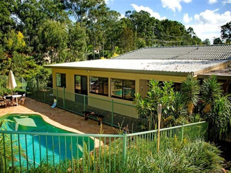 31 Warrego Way, Helensvale QLD 4212