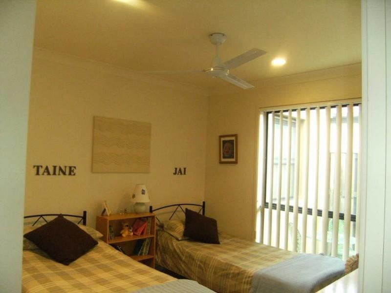 6 Melastoma Way, Arundel QLD 4214