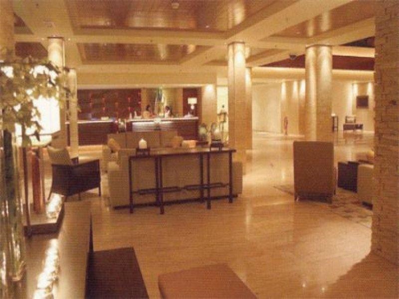 1 Hamilton Avenue, Surfers Paradise QLD 4217