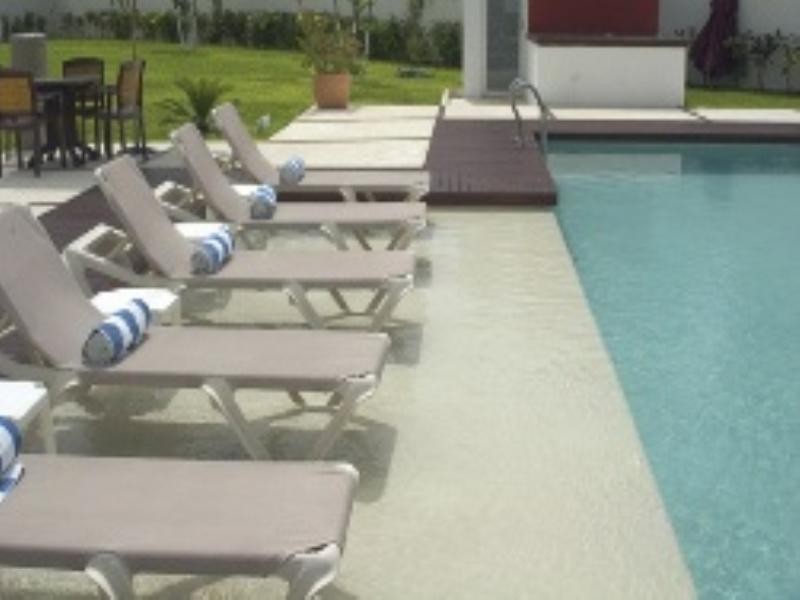 1 Hamilton Avenue, Surfers Paradise QLD 4217