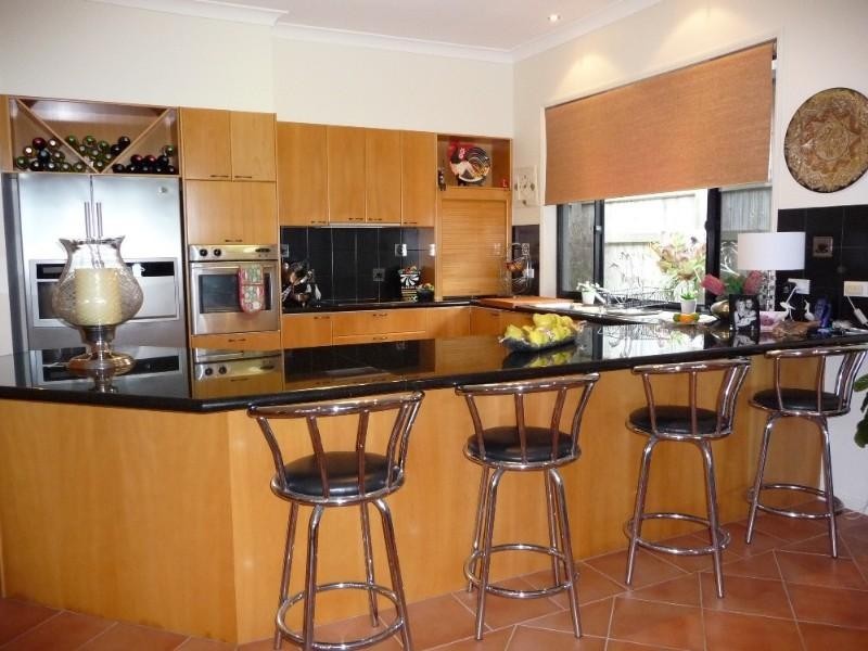 53 Highvale Drive, Helensvale QLD 4212