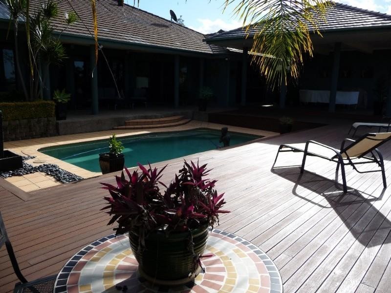 53 Highvale Drive, Helensvale QLD 4212