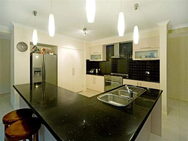 37 Angourie Crescent, Pacific Pines QLD 4211