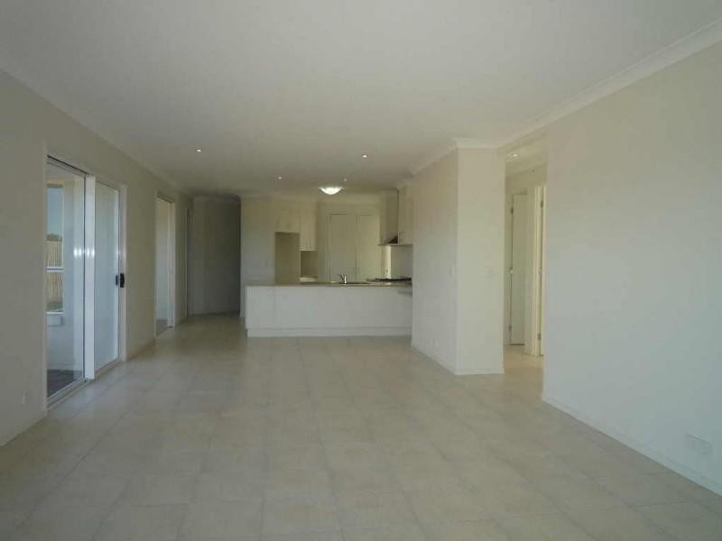 7 Drafters Crescent, Upper Coomera QLD 4209