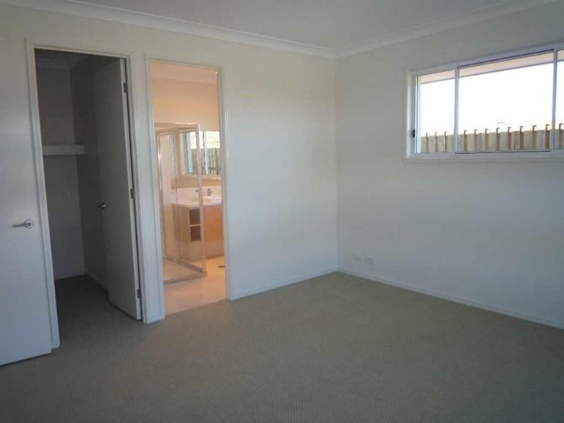 7 Drafters Crescent, Upper Coomera QLD 4209