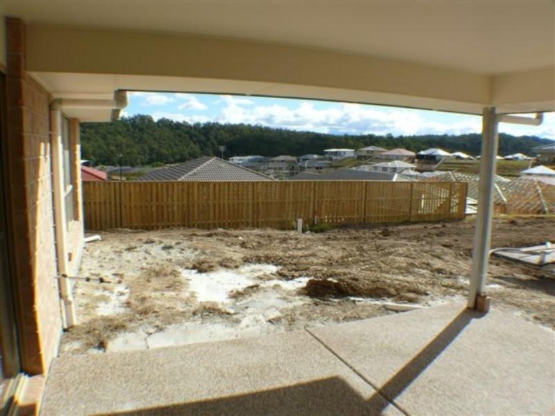 13 Farraday Crescent, Pacific Pines QLD 4211