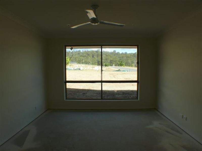 13 Farraday Crescent, Pacific Pines QLD 4211