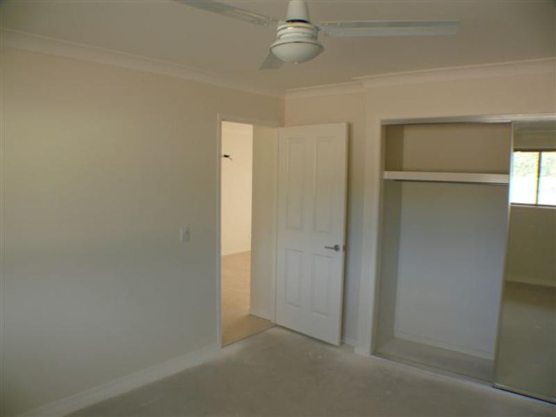 13 Farraday Crescent, Pacific Pines QLD 4211
