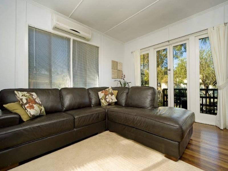 19 Allden Avenue, Labrador QLD 4215