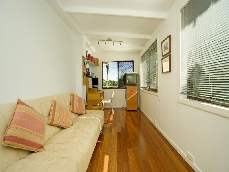 19 Allden Avenue, Labrador QLD 4215