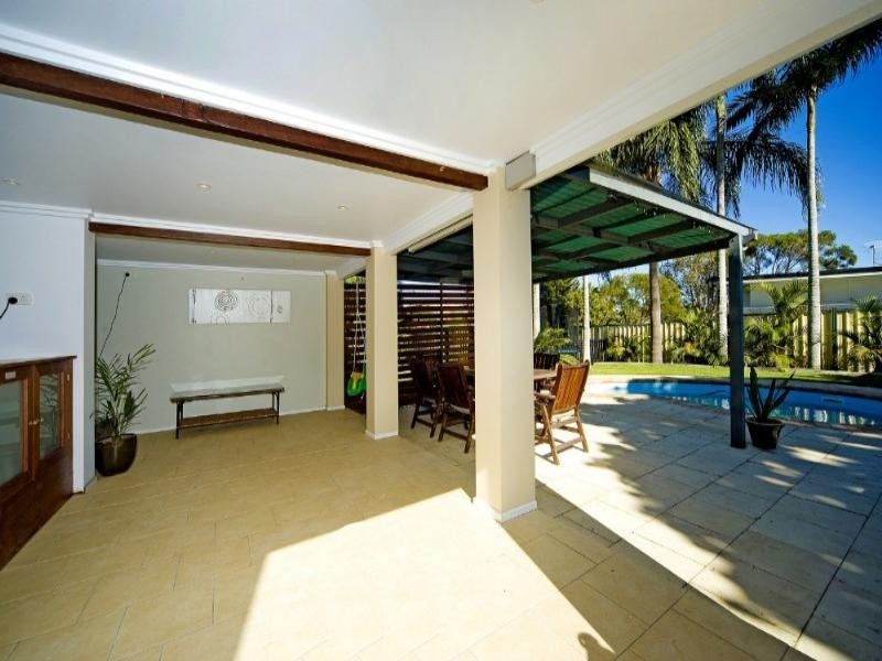 19 Allden Avenue, Labrador QLD 4215