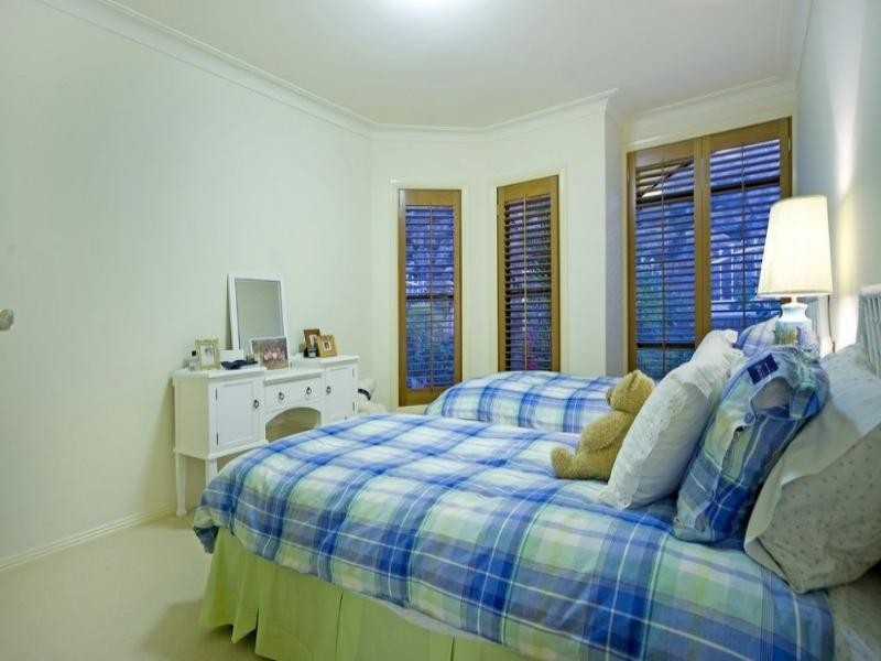 74 Armstrong Way, Highland Park QLD 4211