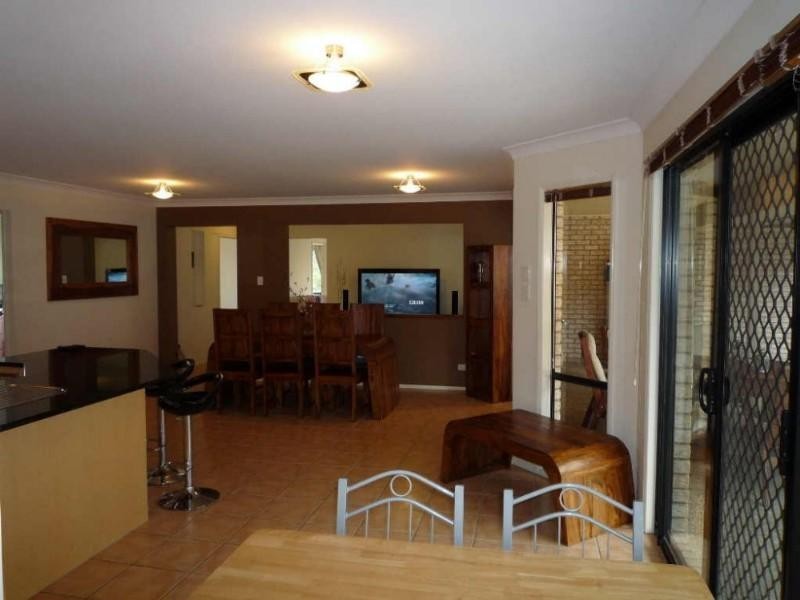 3 Hawker Street, Pacific Pines QLD 4211