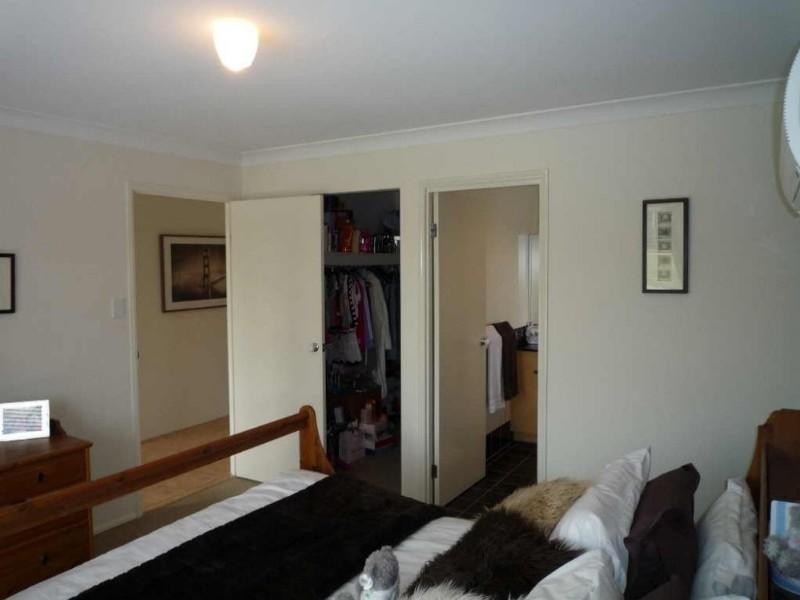 3 Hawker Street, Pacific Pines QLD 4211