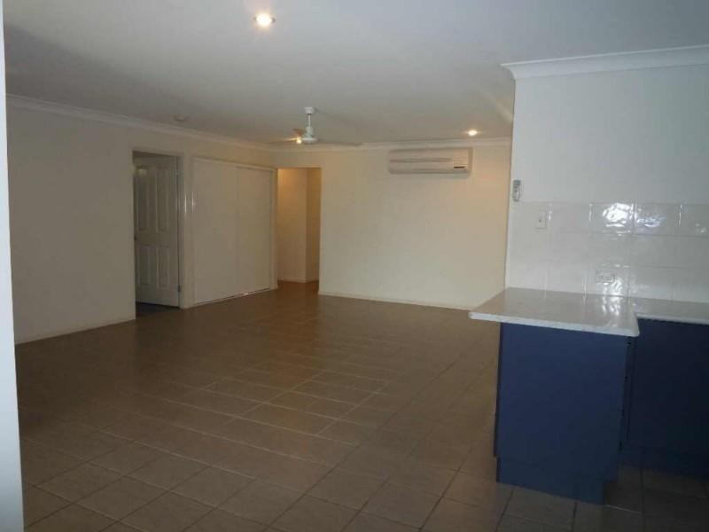 50 Codrington Circuit, Pacific Pines QLD 4211