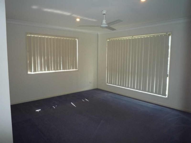 50 Codrington Circuit, Pacific Pines QLD 4211