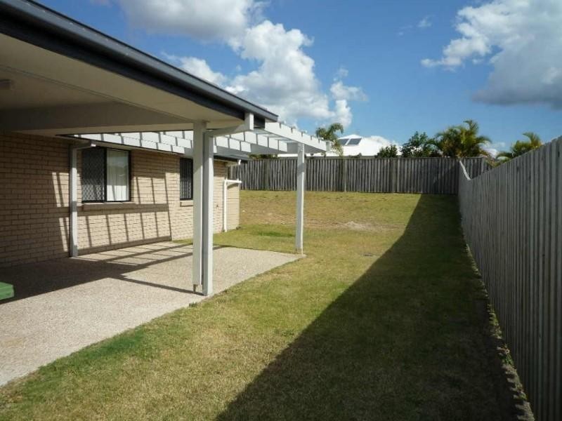 50 Codrington Circuit, Pacific Pines QLD 4211