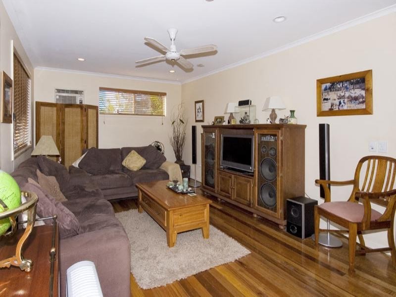 43 Freda Street, Ashmore QLD 4214