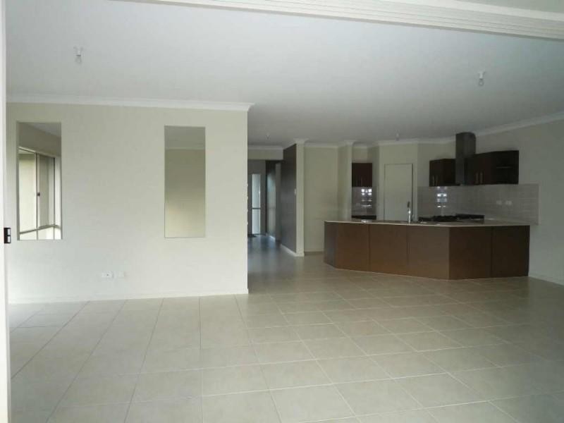 7 Kellor Court, Upper Coomera QLD 4209