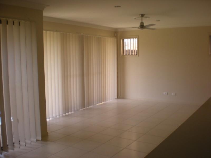 Pacific Pines QLD 4211