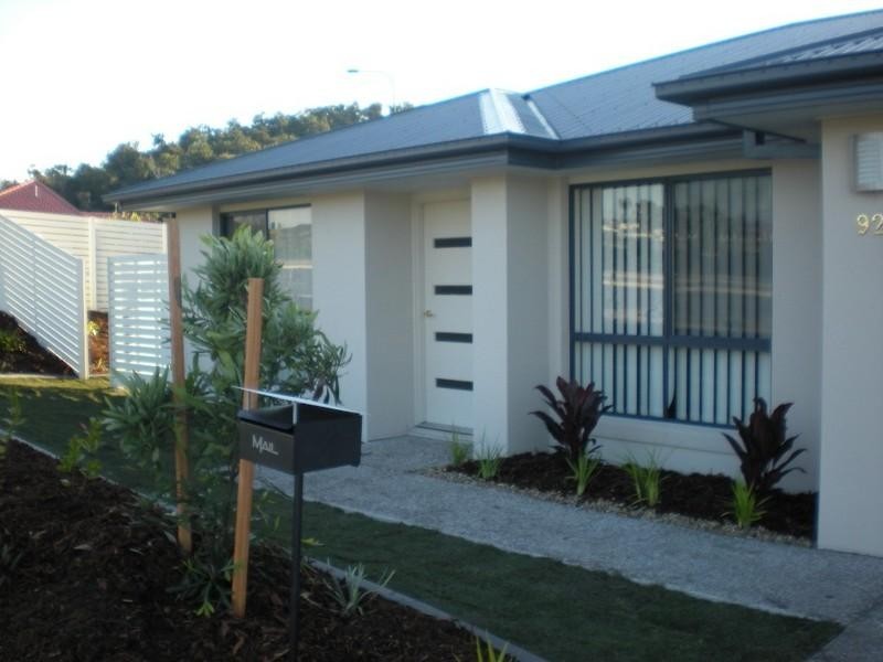 Pacific Pines QLD 4211