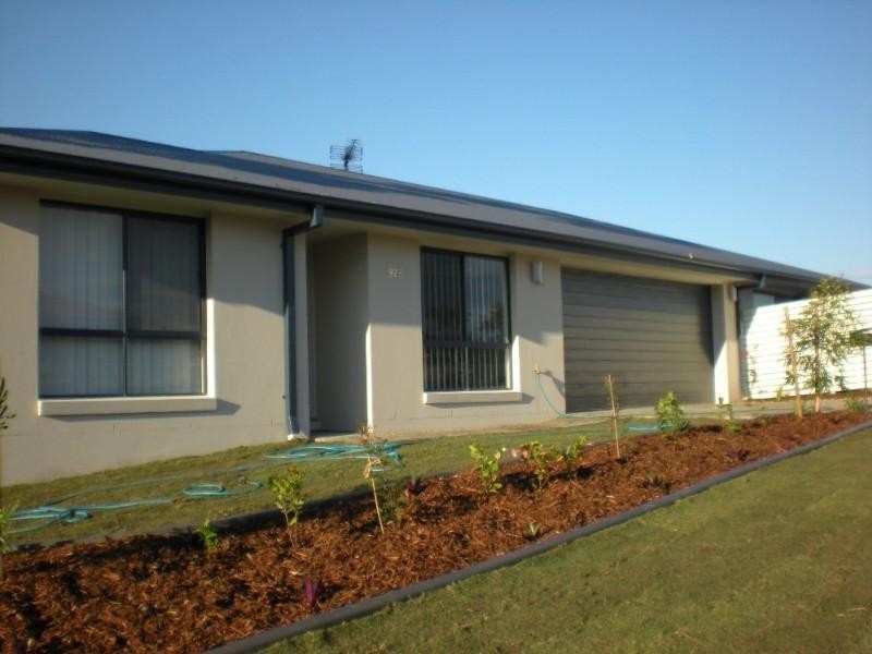 Pacific Pines QLD 4211