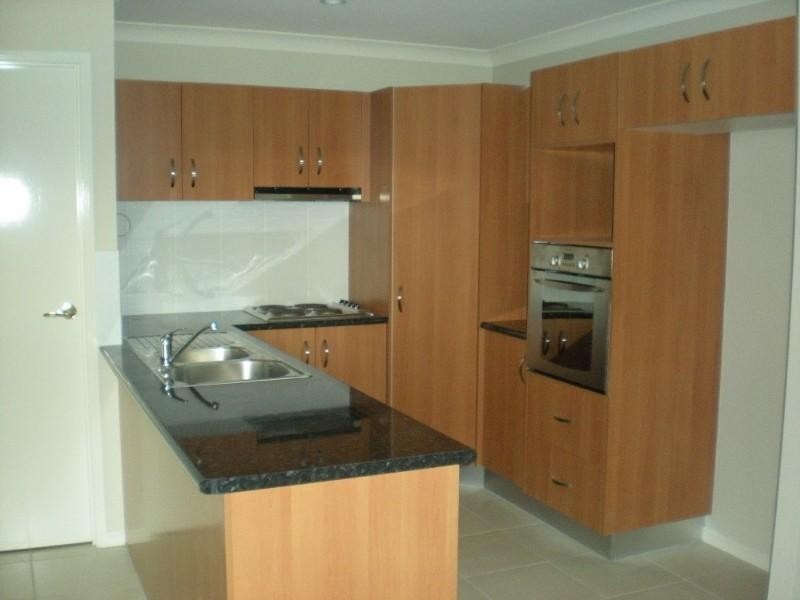 Pacific Pines QLD 4211