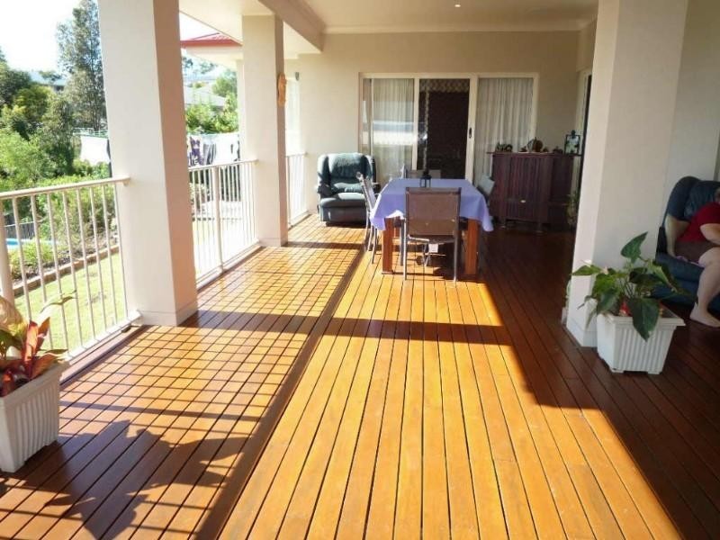 11 Huxley Court, Pacific Pines QLD 4211