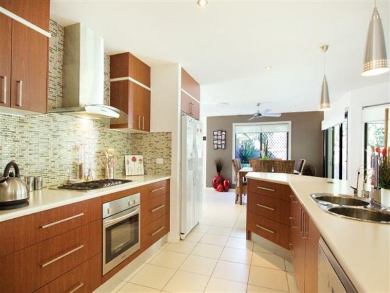 62 Roberts Drive, Maudsland QLD 4210