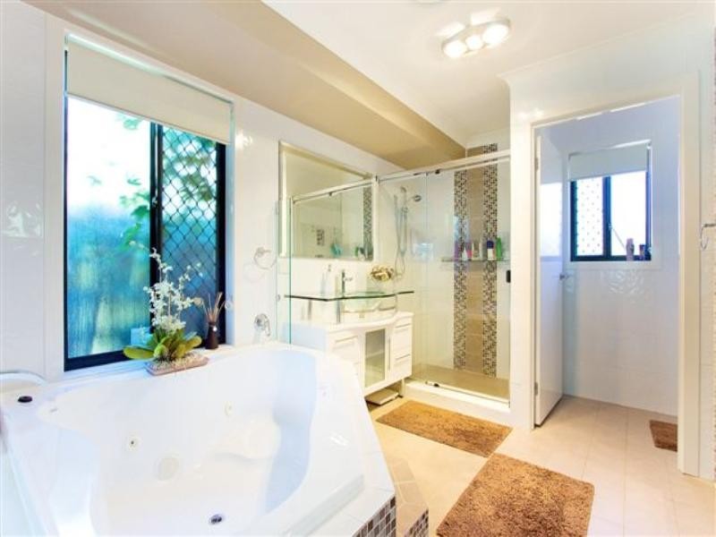 62 Roberts Drive, Maudsland QLD 4210