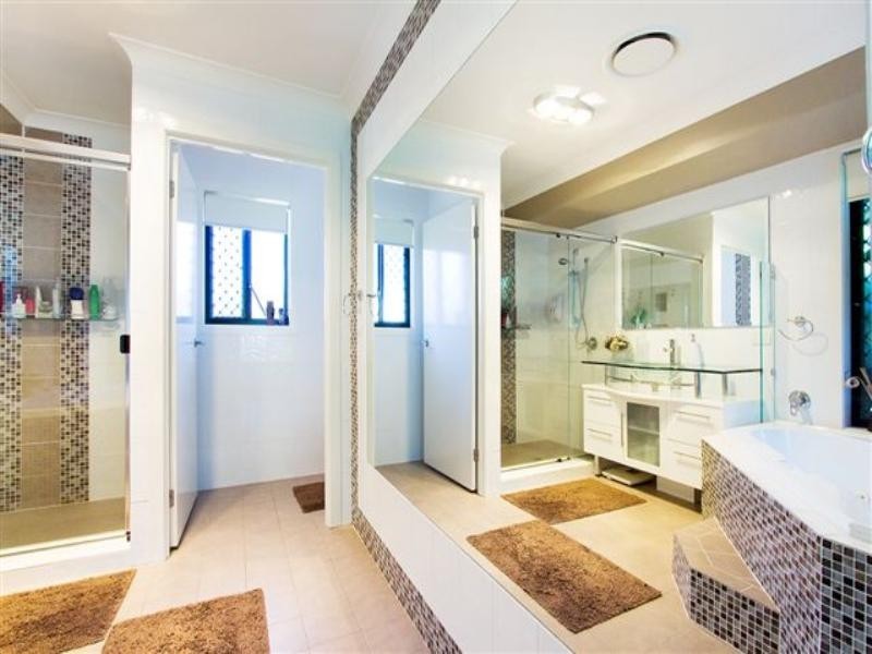 62 Roberts Drive, Maudsland QLD 4210