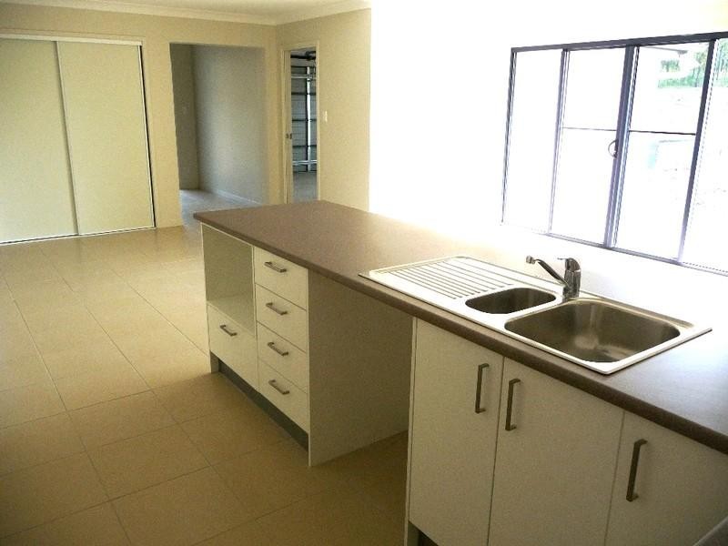 1/55 Wunburra Circuit, Pacific Pines QLD 4211