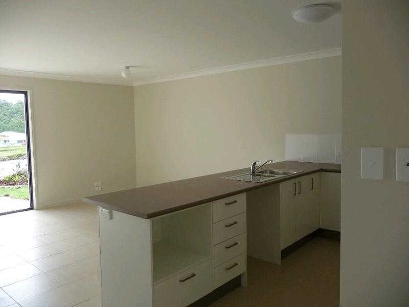 1/55 Wunburra Circuit, Pacific Pines QLD 4211