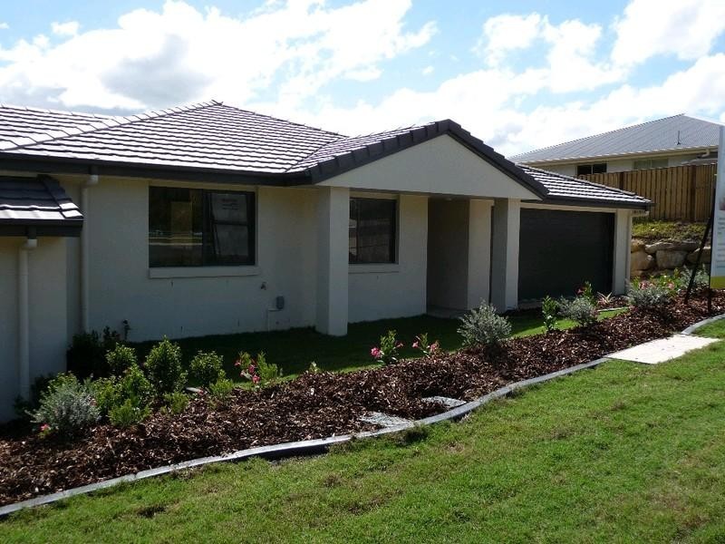 2/55 Wunburra Circuit, Pacific Pines QLD 4211