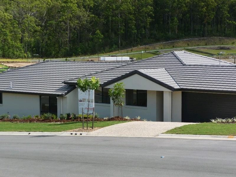 2/55 Wunburra Circuit, Pacific Pines QLD 4211