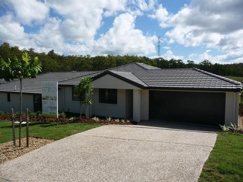 2/55 Wunburra Circuit, Pacific Pines QLD 4211