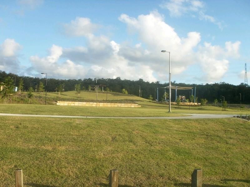 2/55 Wunburra Circuit, Pacific Pines QLD 4211