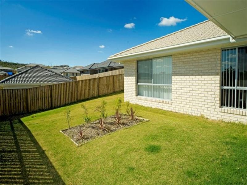 9 Haughton Street, Pacific Pines QLD 4211