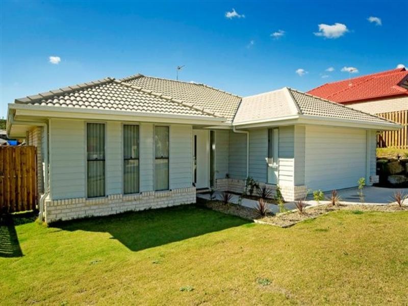9 Haughton Street, Pacific Pines QLD 4211