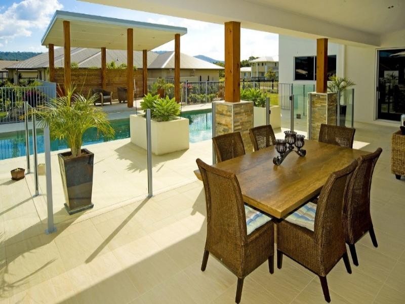 10 Meadow Court, Maudsland QLD 4210