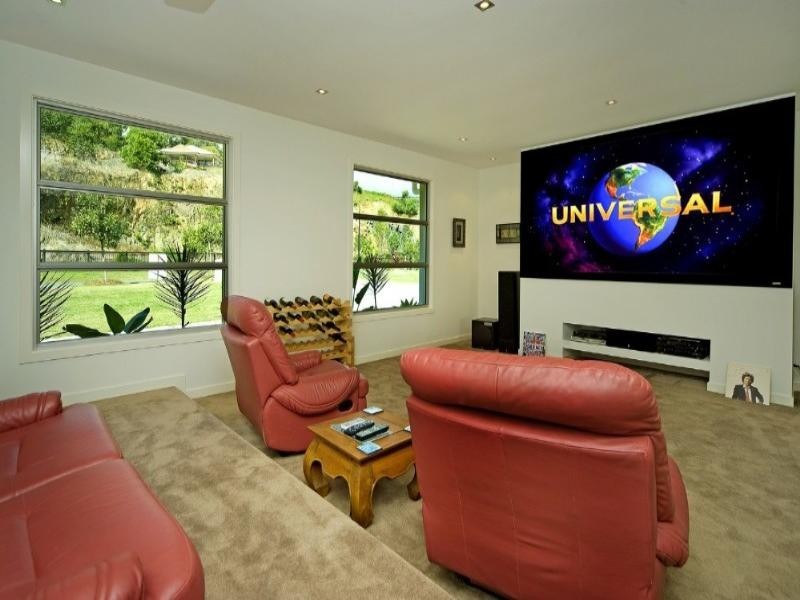10 Meadow Court, Maudsland QLD 4210
