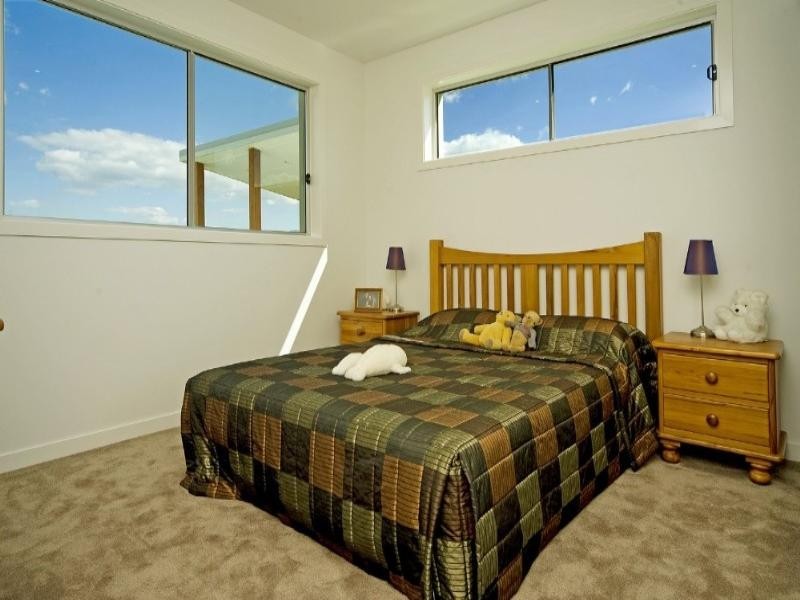 10 Meadow Court, Maudsland QLD 4210