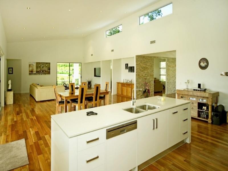 10 Meadow Court, Maudsland QLD 4210