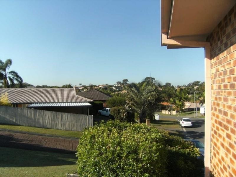 13 Range Court, Arundel QLD 4214