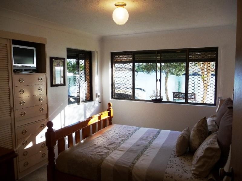 1/46 Back Street, Biggera Waters QLD 4216