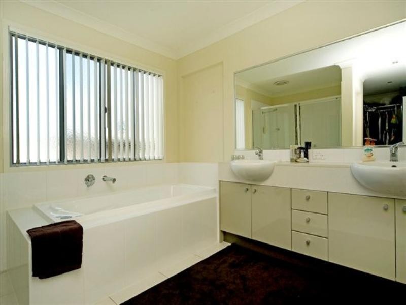 46 Candlebark Circuit, Upper Coomera QLD 4209